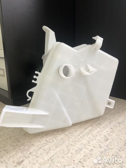 Новый бачок омывателя