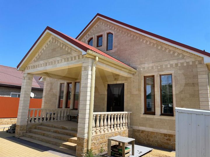 Дом 170 м² на участке 5 сот.