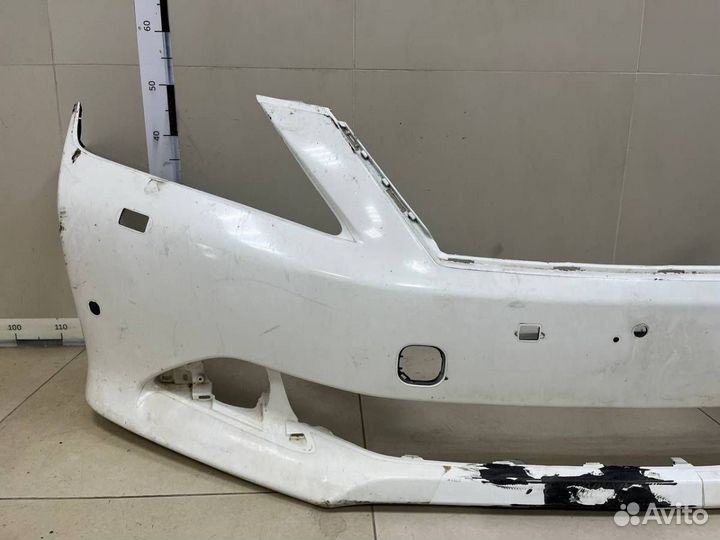 Бампер передний Toyota Camry