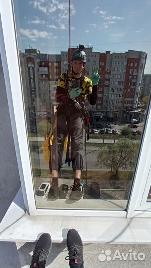 Мойка окон, балконов, витрин. Любая высота