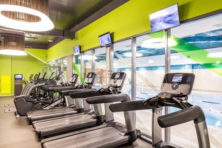 Продам торговое помещение, 3046 м²