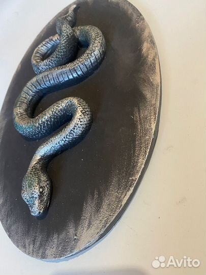 Гипсовое панно барельеф змея