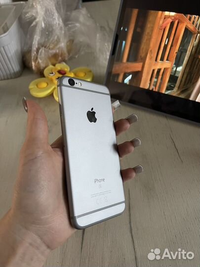 iPhone 6S, 32 ГБ