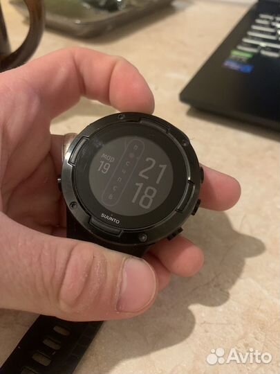 Часы suunto 5