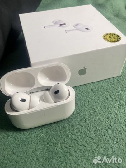 Беспроводные наушники apple airpods