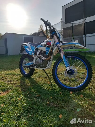 Мотоцикл 250 XT-HS Кросс