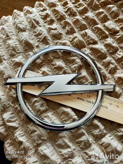 Шильдик nissan Шильдик opel