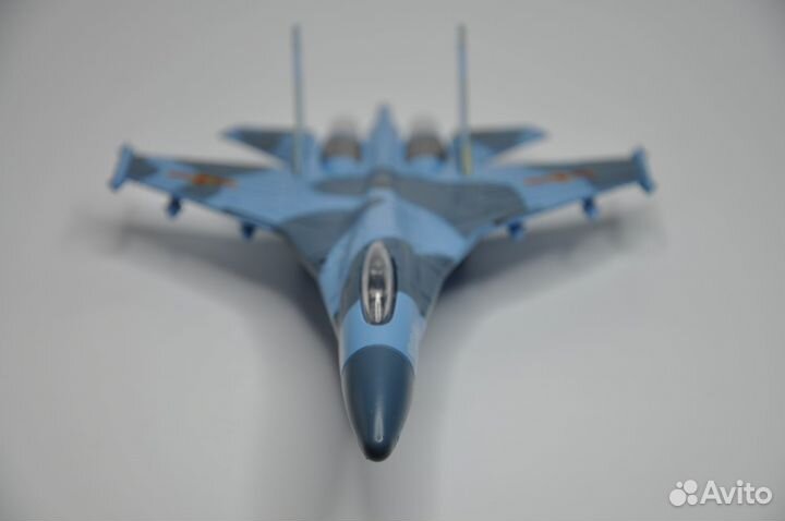 Истребитель ввс РФ су-35 металл