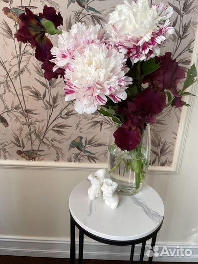 Подставка для цветов металлическая