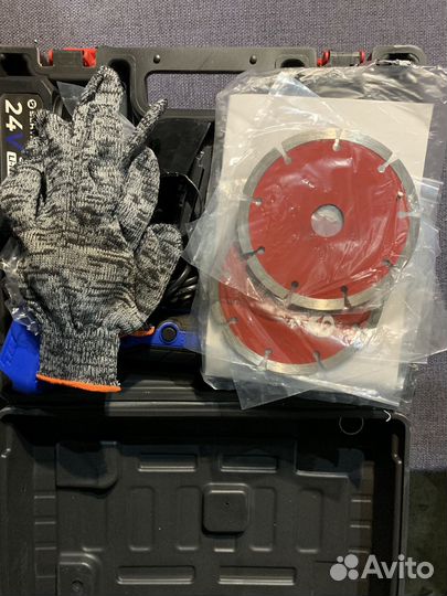 Болгарка аккумуляторная бесщеточная