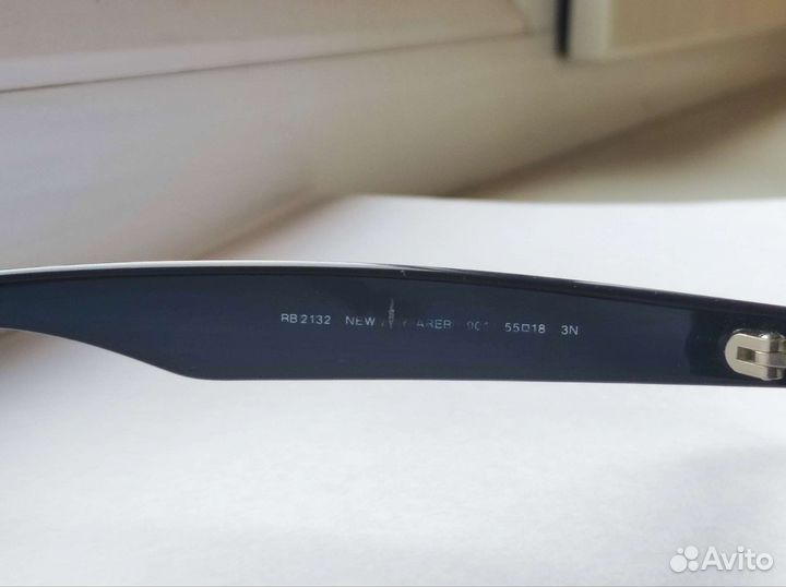 Солнцезащитные очки New Wayfarer RB 2132 901