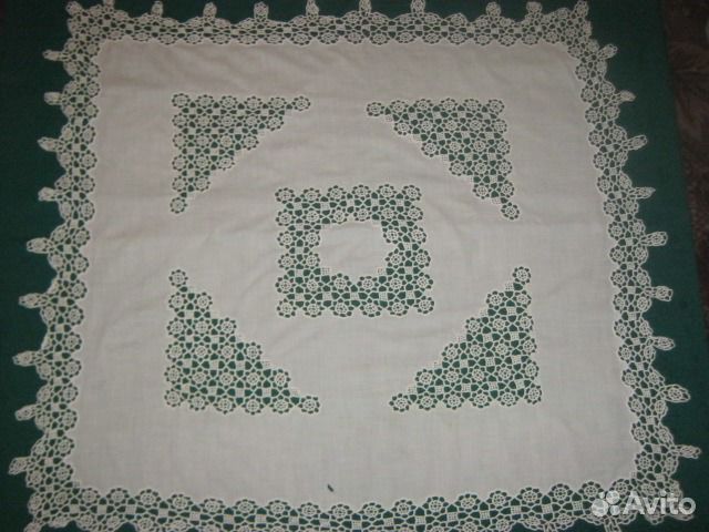 Продам кружевные изделия ручной вязки