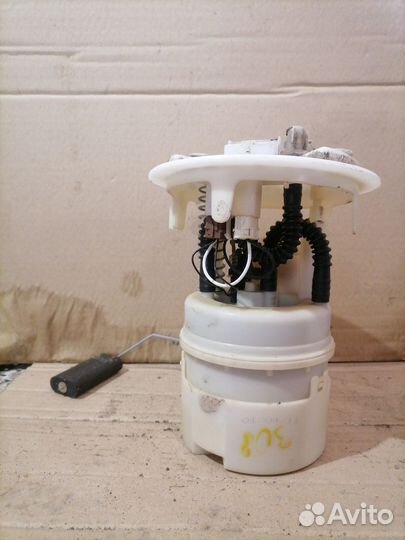 Насос топливный Peugeot 308