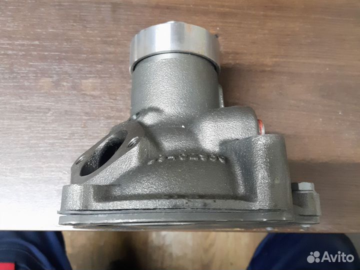 Водяная помпа нюхоланд кейс
