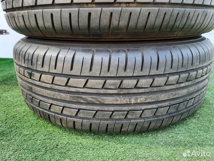 Yokohama 104ZR 215/60 R16 95H