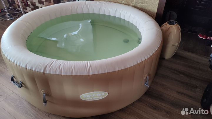 Бассейн Bestway Lay-Z-Spa Palm Springs