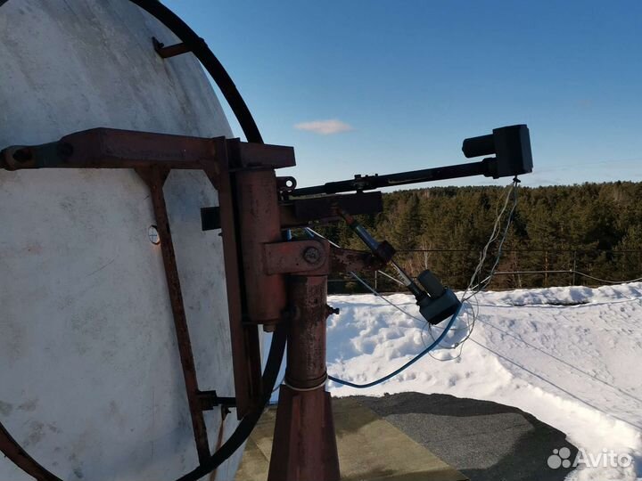 Спутниковая тарелка