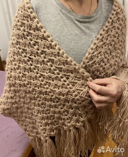 Палантин вязаный крючком