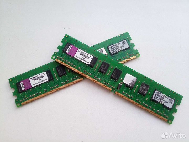 Память ddr3 2х2GB Kingston KVR