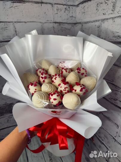 Клубника в шоколаде / подарок на 8 марта