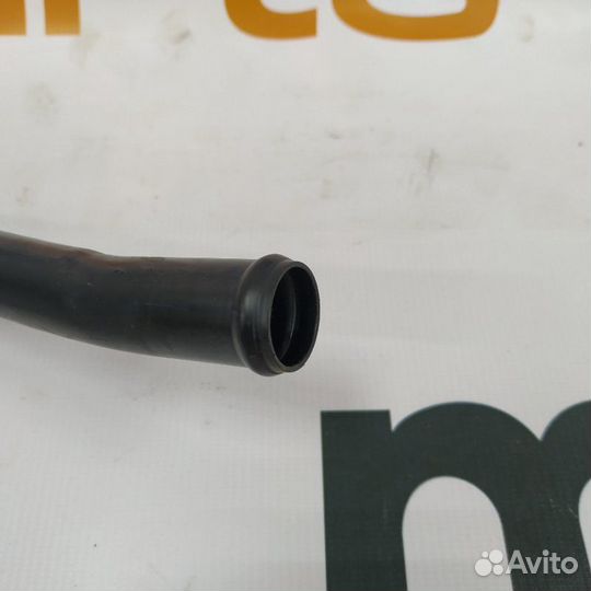 Патрубок системы охлаждения Volkswagen Tiguan 2