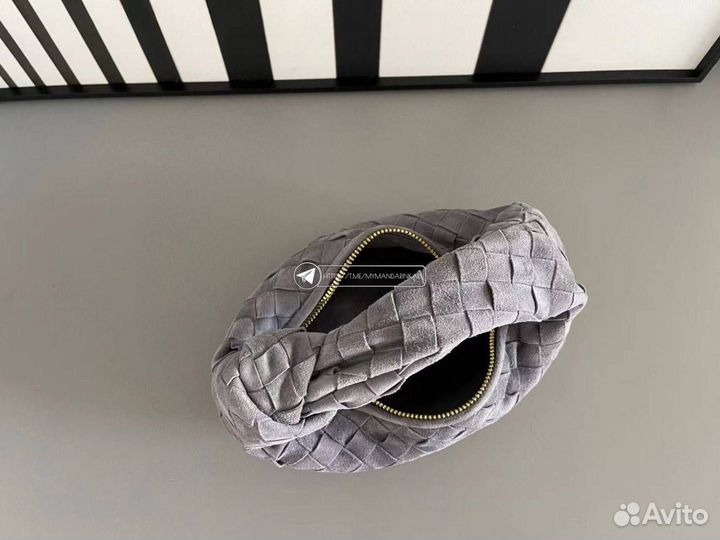 Изящная сумка от Bottega Veneta Jodie