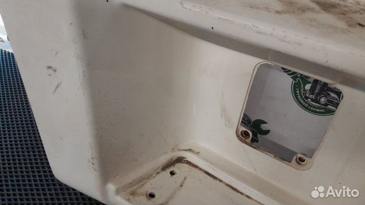 Щиток подножки правый Kamaz 5490