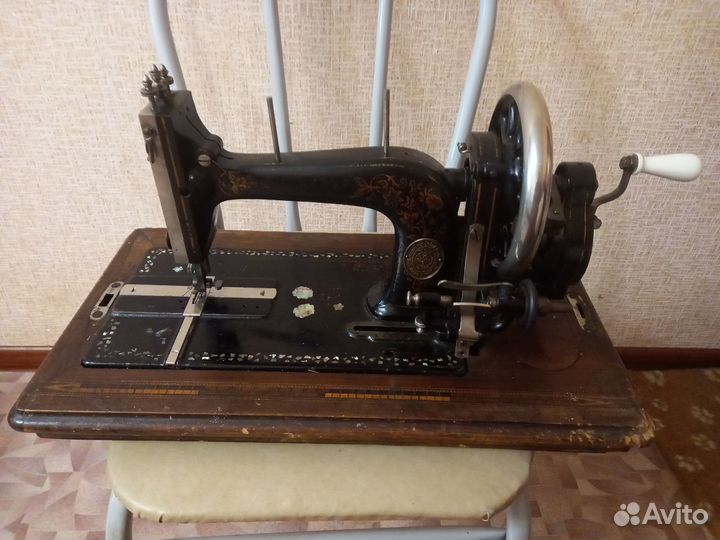 Антиквариат. Швейная машина Haid&Neu