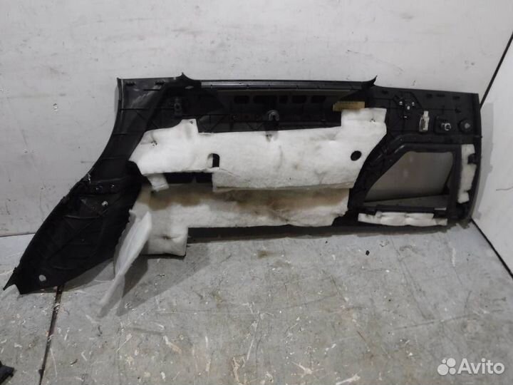 Обшивка заднего левого крыла