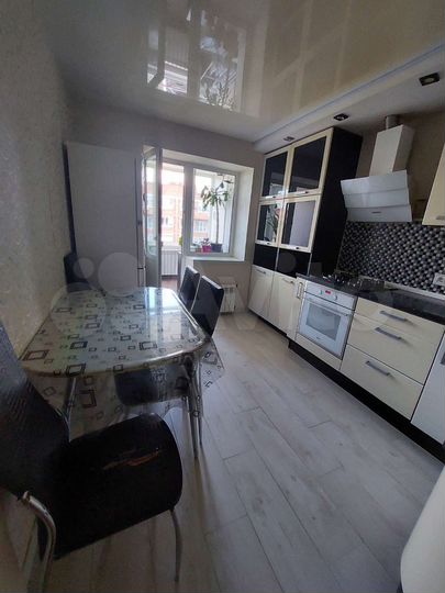 2-к. квартира, 50 м², 3/4 эт.