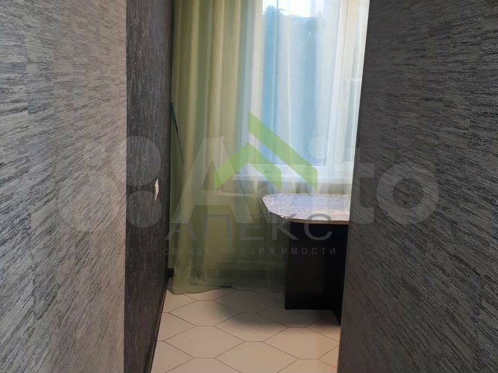 4-к. квартира, 70 м², 4/9 эт.