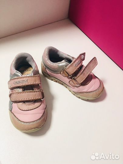 Кроссовки для девочки geox