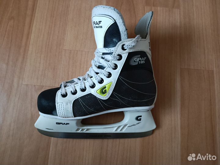 Коньки хоккейные. 38 размер
