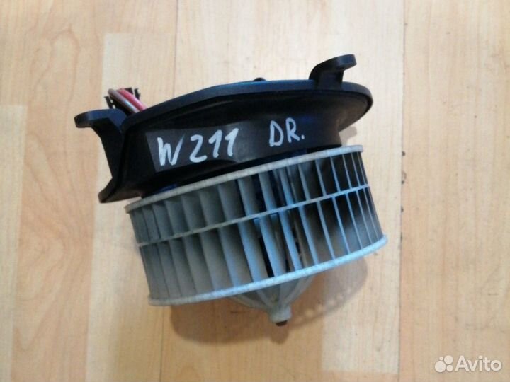 Моторчик печки Mercedes W211