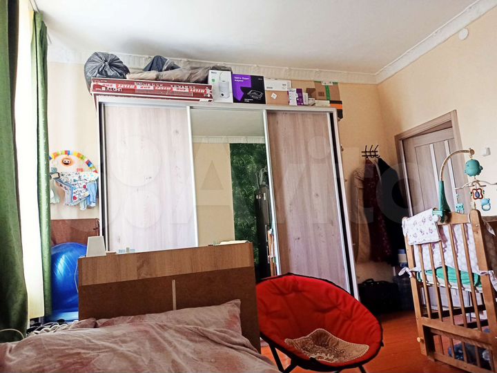 Комната 18 м² в 3-к., 2/2 эт.