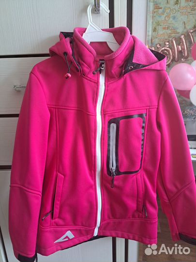 Ветровка для девочки