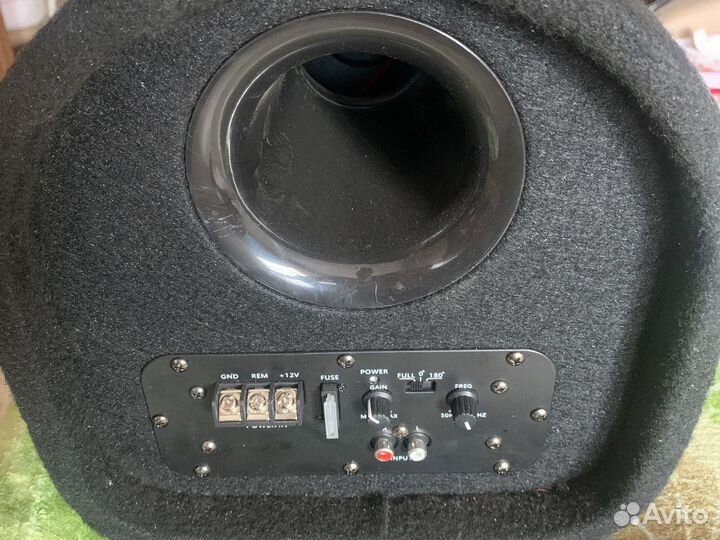 Активный сабвуфер