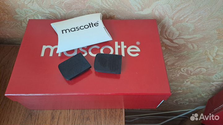 Босоножки кожаные Mascotte р.38