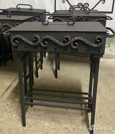 Мангал с элеметами холодой ковки 1