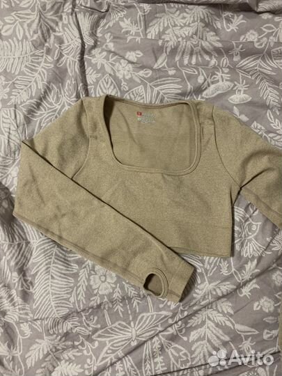 Спортивный топ