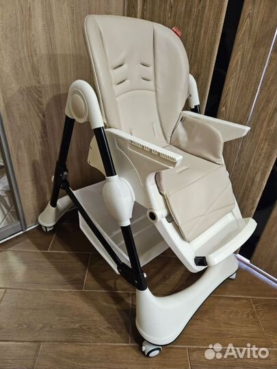 Стульчик для кормления carrello