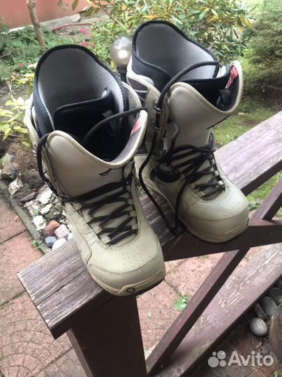 Комплект сноуборд и ботинки