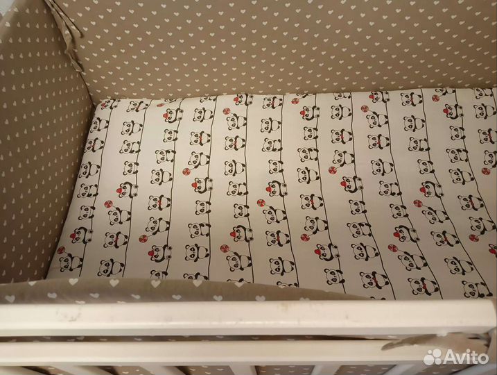 Детская кроватка маятник