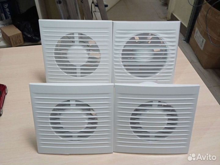 Вентилятор с решеткой ERA