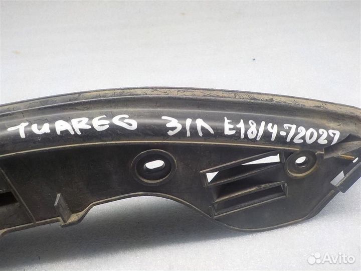 Кронштейн заднего бампера левый Volkswagen Touare