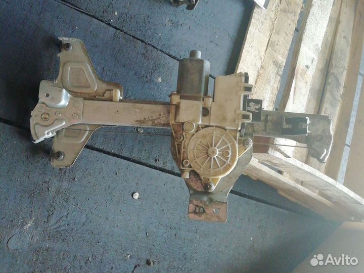 Стеклоподъемник задней правой двери ситроен с4+