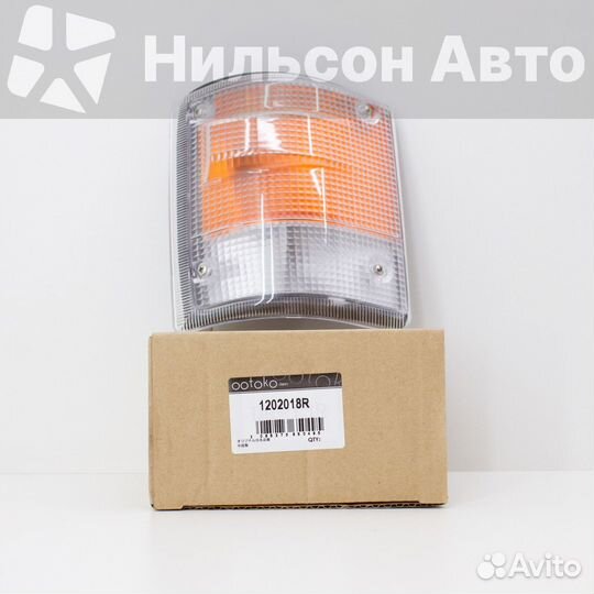 Габарит mazda titan 1989-1991 г бело-желтый, правы