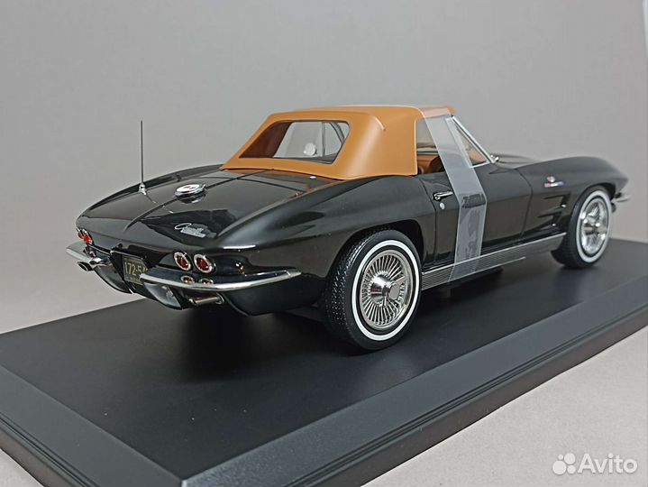 Chevrolet Corvette Stingray 1963 1:18 Norev