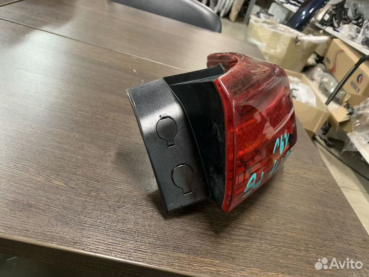 Хендай санта фе 4 тм задний правый фонарь