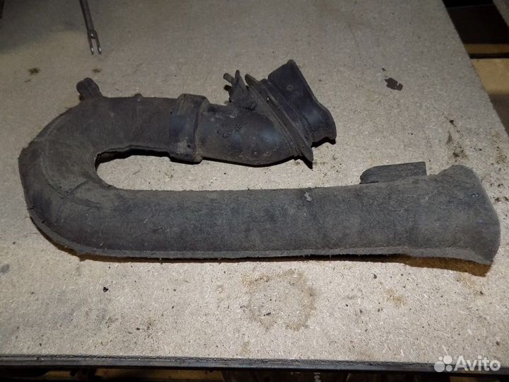 Воздуховод Aveo (T300) 2011